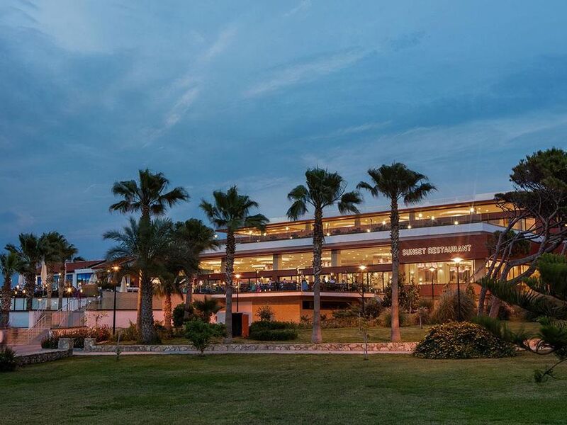 Acapulco Resort Hotel