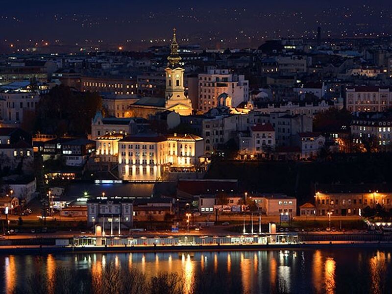 İzmir Çıkışlı Kosovalı Baştanbaşa Balkanlar Ajet ile Çevre Gezileri, Extra Turlar ve Akşam Yemekleri Dahil