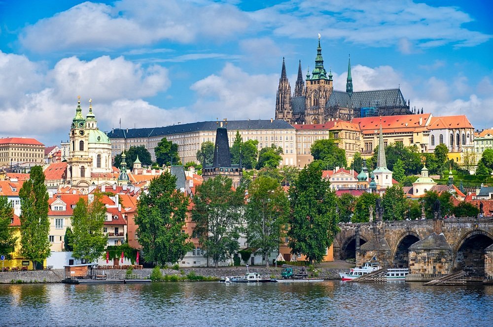 Prag Turu Türk Havayolları İle 3 Gece 4 Gün