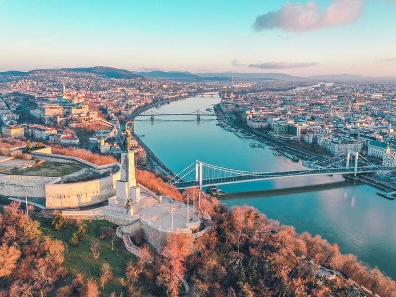 PGS HY İle Grand Orta Avrupa & Hallstatt ve Salzburg Turu - BUD-PRG
