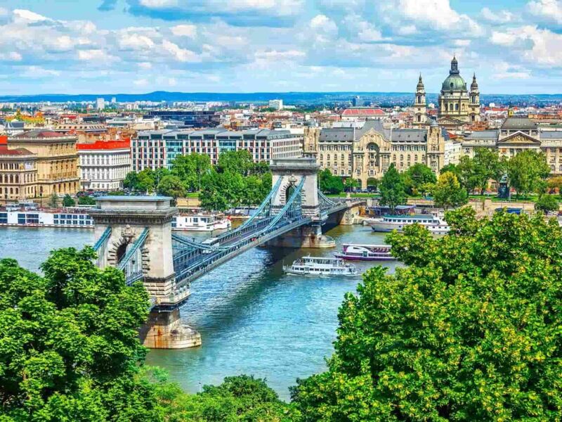 PGS HY İle Grand Orta Avrupa & Hallstatt ve Salzburg Turu - BUD-PRG