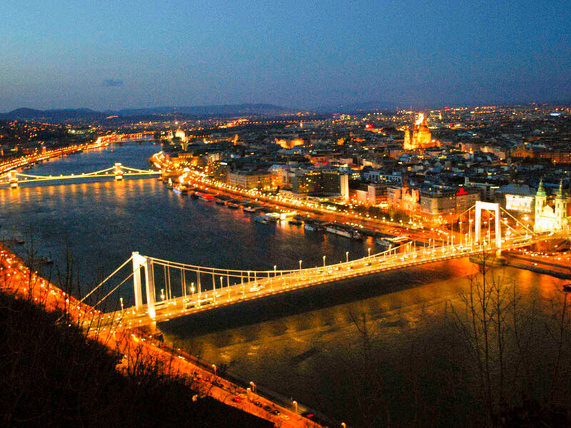 PGS HY İle Grand Orta Avrupa & Hallstatt ve Salzburg Turu - BUD-PRG