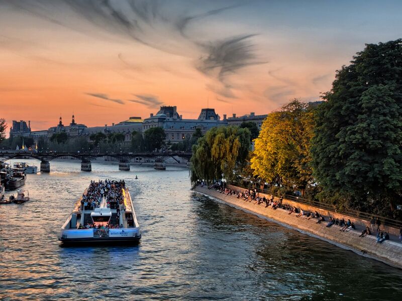 Mega Benelüx & Paris & Colmar & Köln Turu Pegasus Havayolları ile 7 Gece 8 Gün (CRL-CRL) IS001