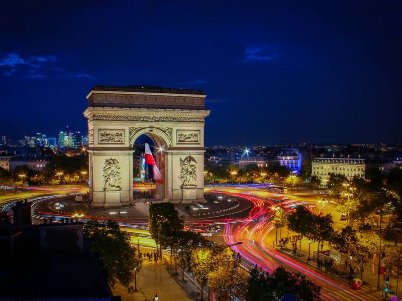 Mega Benelüx & Paris & Colmar & Köln Turu Pegasus Havayolları ile 7 Gece 8 Gün (CRL-CRL) IS001