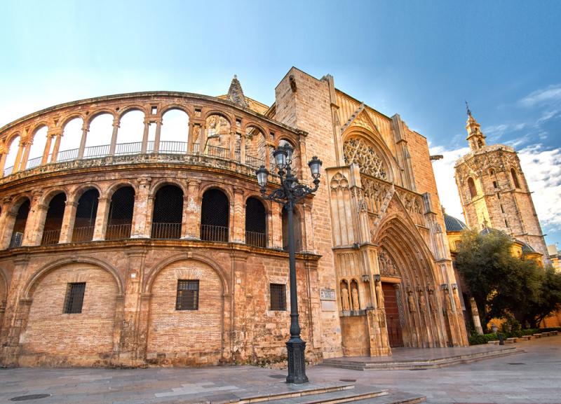İzmir'den İspanya Ve Endülüs İkonları Turu Sunexpress Havayolları İle 7 Gece BCN-BCN IS001